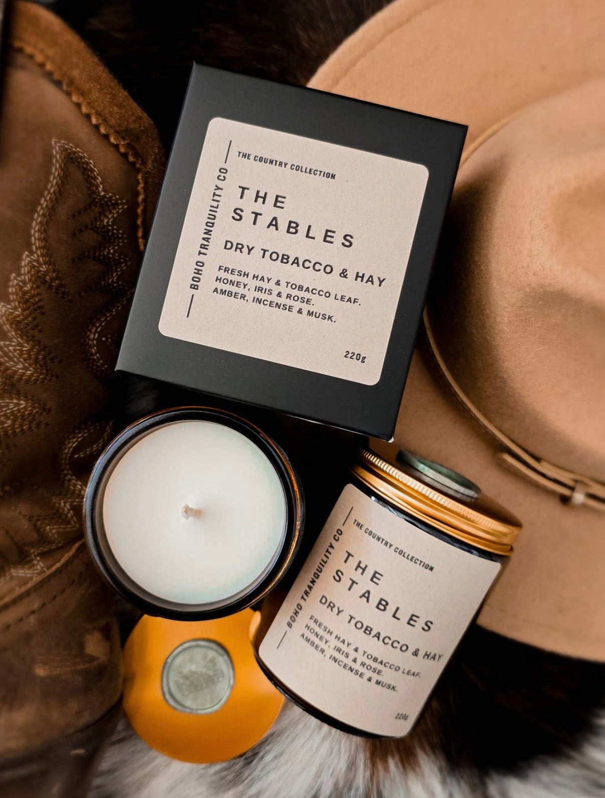 The Stables-Dry Tabacco & Hay Medium Candle
